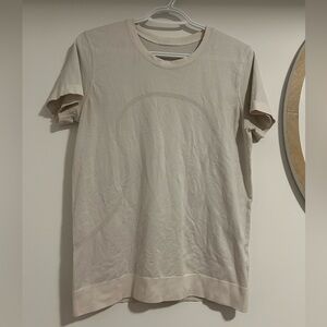 Lululemon Swiftly Relaxed T-Shirt Size 8